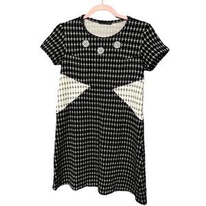 black and white floral dress zara Zara Black & White Striped Floral Printed Button Down Dress | Gently U